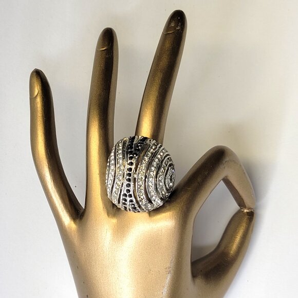 Fashion Statement Crystal Ring Black and Silver Crystal Cocktail ring Size 5 - Picture 2 of 11